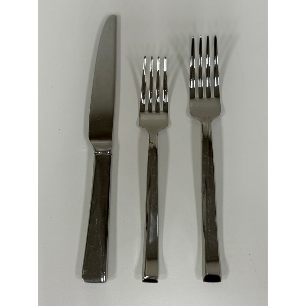 Mikasa Dimension Stainless Steel Flatware Set. KT113